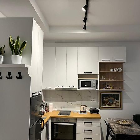 Comfy Nest Apartment- Free Parking Tirana Eksteriør billede