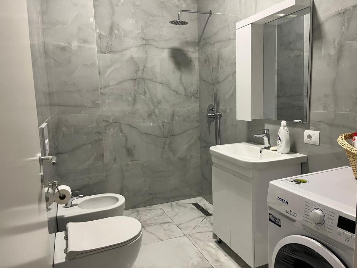 Comfy Nest Apartment- Free Parking Tirana Eksteriør billede