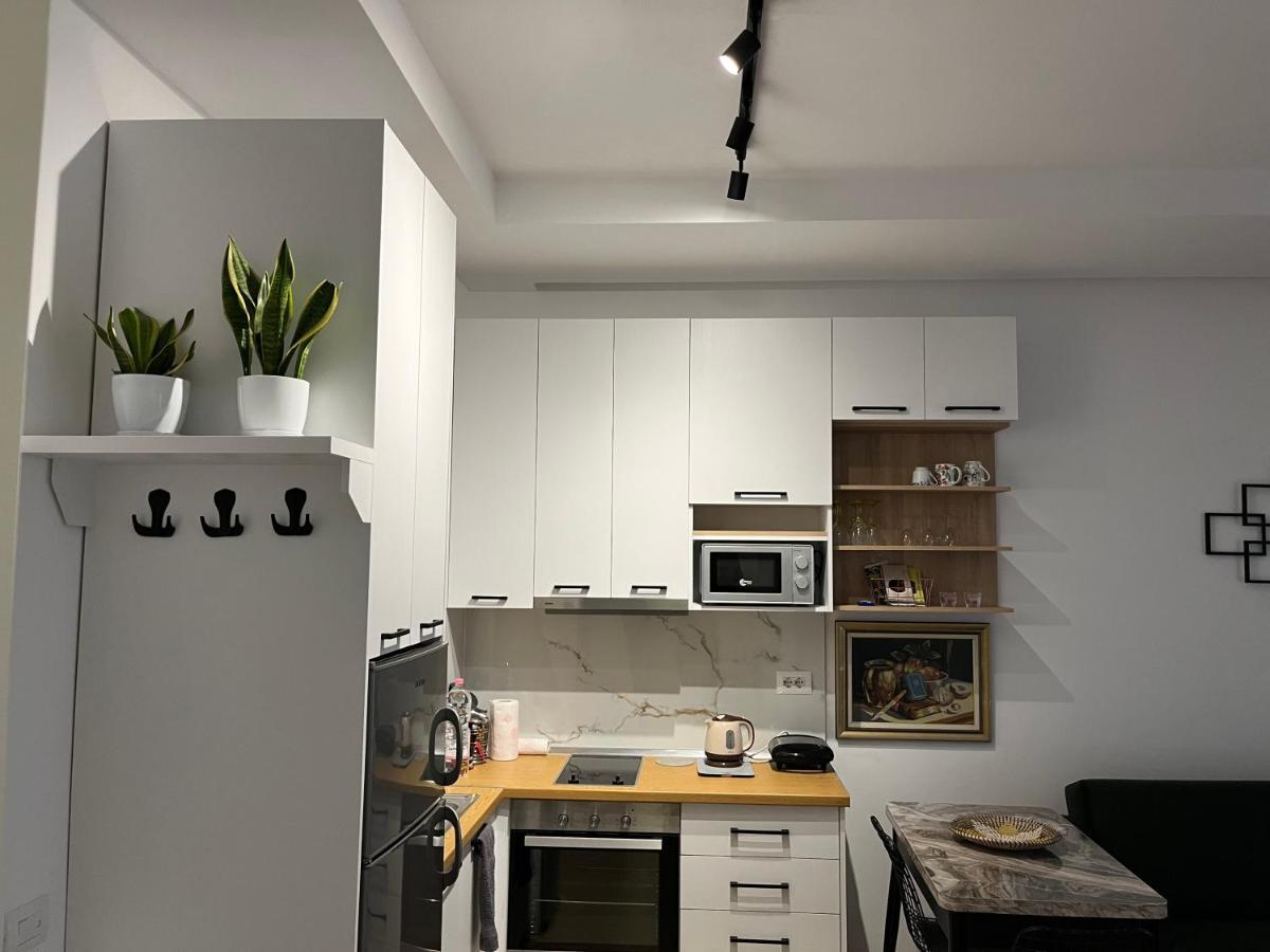 Comfy Nest Apartment- Free Parking Tirana Eksteriør billede